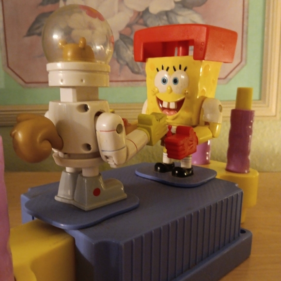 Spongebob Squarepants & Sandy Rock ‘Em Sock ‘Em Robots Boxing TESTED Mattel 2004 - Picture 5 of 7